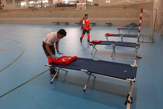 Telde habilita un albergue provisional en el Pabellón de Jinámar para los sintecho (Foto TA)